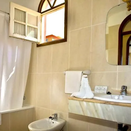 Apartamento, pool, próxima a restaurantes, playa em Tenerife Sur Costa Adeje (Tenerife)