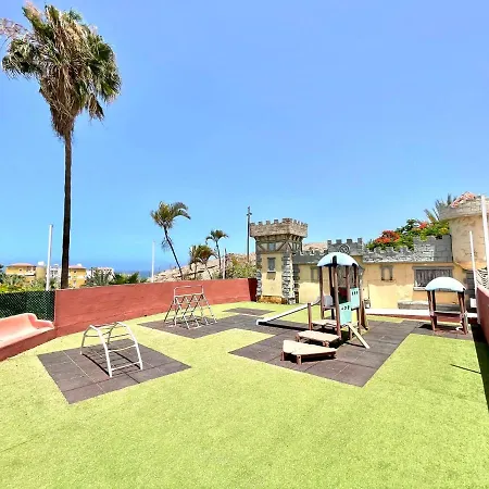 Apartamento, pool, próxima a restaurantes, playa em Tenerife Sur Apartamento