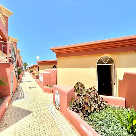 Apartamento, pool, próxima a restaurantes, playa em Tenerife Sur Costa Adeje (Tenerife)
