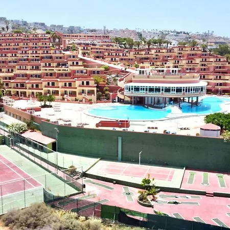 Apartamento, pool, próxima a restaurantes, playa em Tenerife Sur *