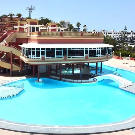 Apartamento, pool, próxima a restaurantes, playa em Tenerife Sur Apartamento