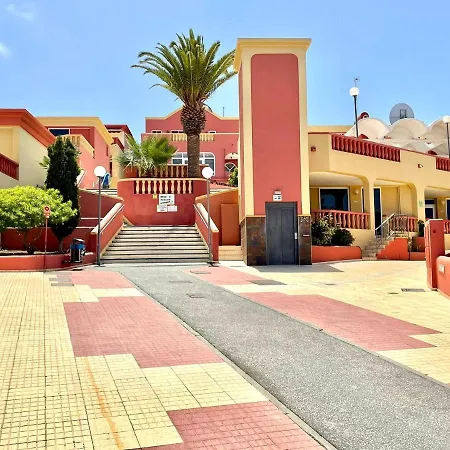 Apartamento, pool, próxima a restaurantes, playa em Tenerife Sur Apartamento *